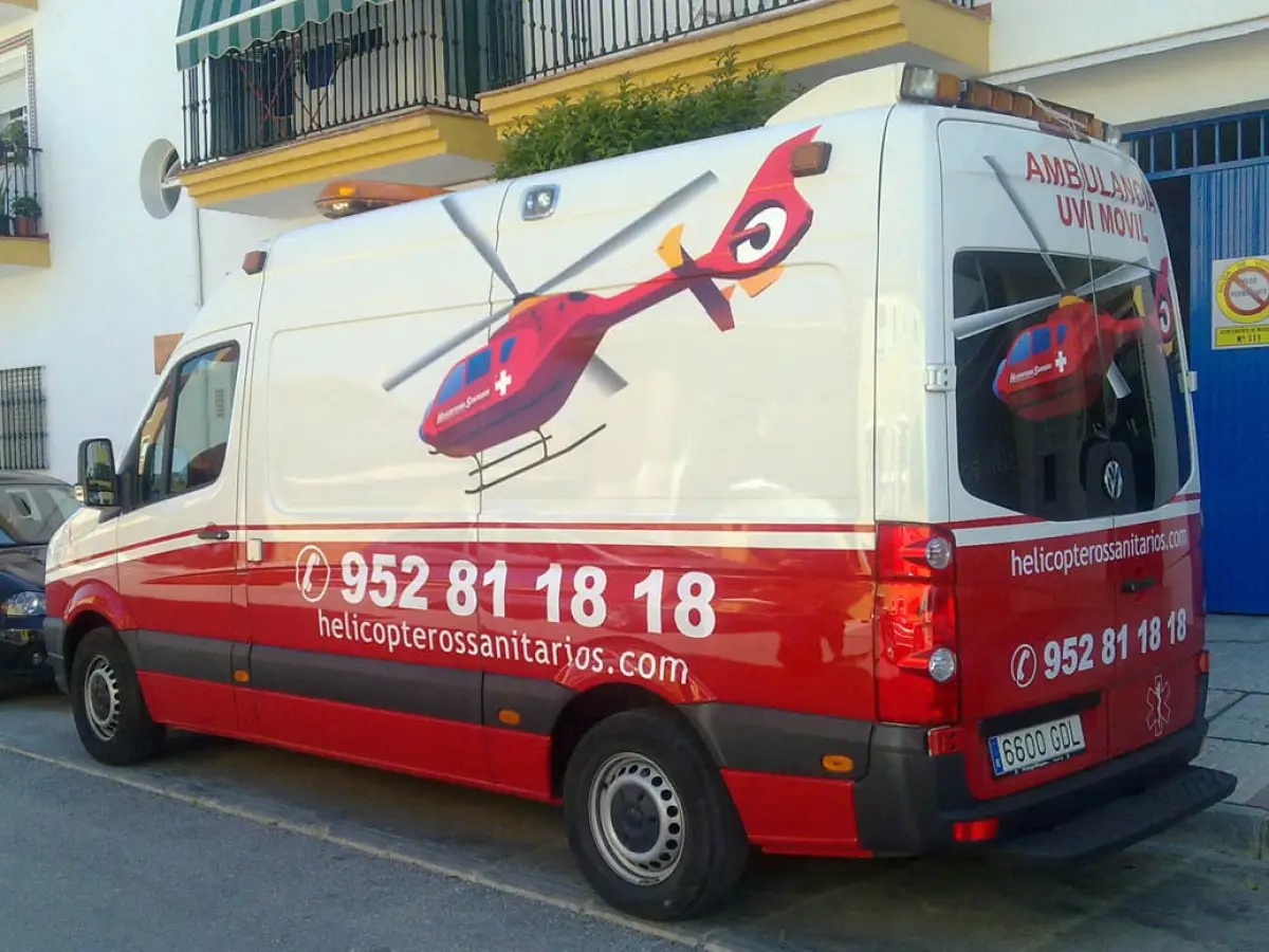 Helicópteros Sanitarios Vehículos
